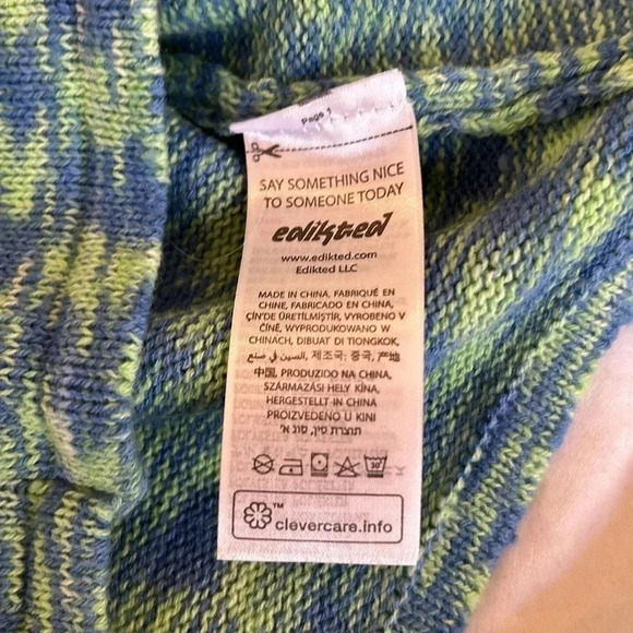 Edikted green and blue crop sweater size small long sleeve buttons - Picture 7 of 9